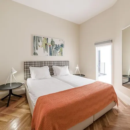 Apartamento Mouzinho 160 *